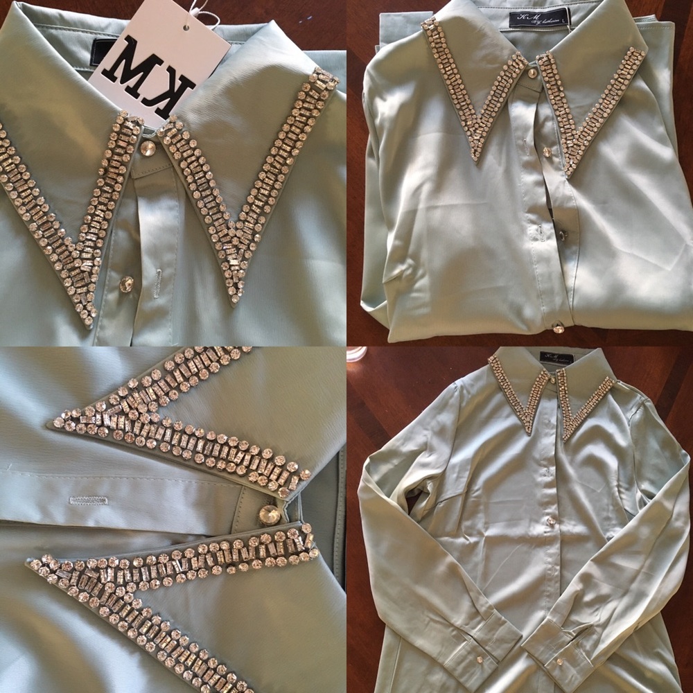 Button up blouse size M